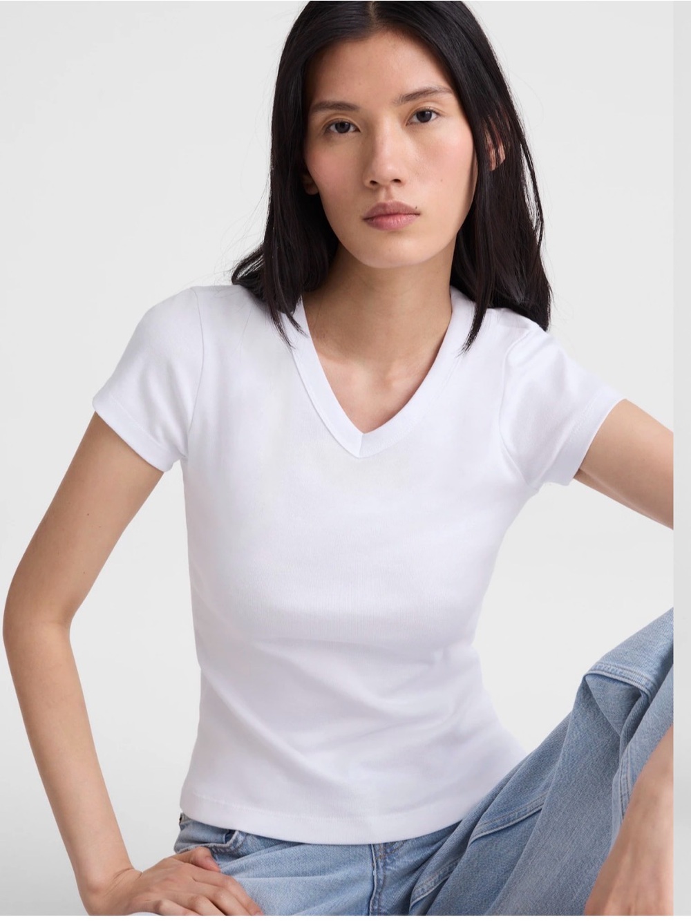 Madewell Light Heather Gray V-Neck Short Sleeve 90s baby tee in compact cotton